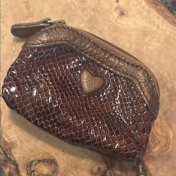 NEW. Brighton Brown Leather Heart-Embellished Coin Purse - Picture 3 of 8